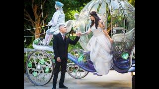 Disney Wedding at Disneyland Hotel | Fairytale Wedding with Cinderella Carriage