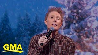 Clay Aiken performs 'Ave Maria' from his holiday album