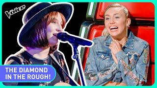 Lovely young talent reveals her OLD SOUL in the Blind Auditions