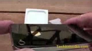 iPhone 4 unboxing - Techlomedia.com