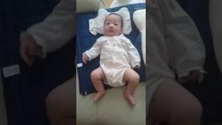 생각도둑의 실전육아  혼자서도 잘 놀아요^^
