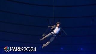 Tom Cruise performs legendary stunt during Paris Olympics Closing Ceremony | Paris Olympics