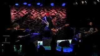 "The Trickster" (live) - Aaron Parks Little Big