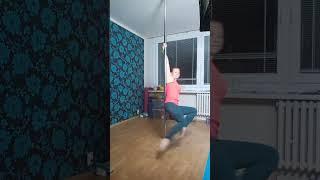 Chair spin to reverse grab to chair spin