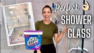 CLEANING MY SHOWER WITH OXICLEAN (VIRAL SHOWER CLEANING HACK!)