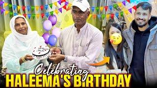 Celebrating Haleema Idrees Birthday in Pakistan  Aj Ami Or Abu Nay Cake Kata || Humare Ami Abu