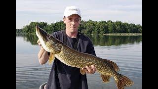 Back to Back Big Pike ~ Live Bait Bobber Fishing