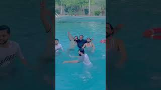 Ad Larra with friends att swimming pool lifestyle #shorts