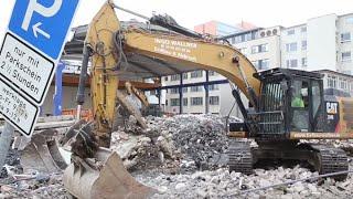 Bagger im Einsatz - Halle in Hannover wird platt gemacht! TEIL I