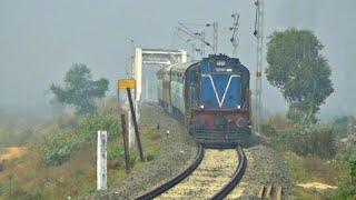 Singel Line Beautiful Gradient Train Ahmadpur - Katwa Passengers Arrived Nabagram St Leading Wdm3A