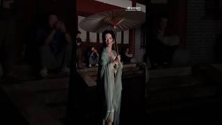 吴谨言 薛芳菲一个库存花絮 fancam