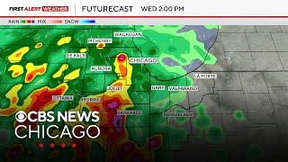 Severe storms barreling toward Chicago; area under Tornado Watch, Flood Watch