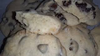 RECIPE @baquetsartbakeryllc Amaretto Almond Sour cream Cheesecake Chocolate Chip Cookies!