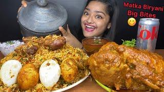 SPICY WHOLE CHICKEN CURRY  WITH CHICKEN MATKA BIRYANI, BOILED EGGS AND ONION RAITA | EATING SHOWS