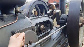 35HP Oil Engine Start. 90 years old.