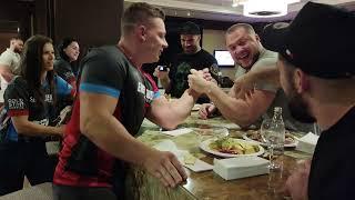 Ray vs Kalina on Freedom Armwrestling