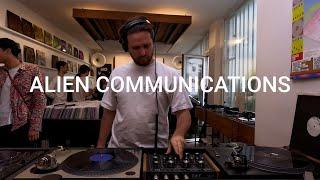 Yoyaku instore session with Alien Communications