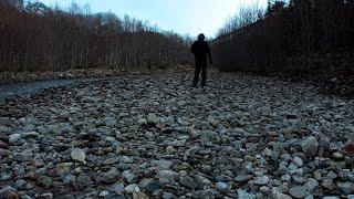 Nature Sounds ASMR: Walking on rocks by the river