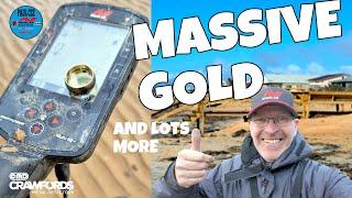 Beach Metal Detecting. WE FIND HUGE GOLD RING