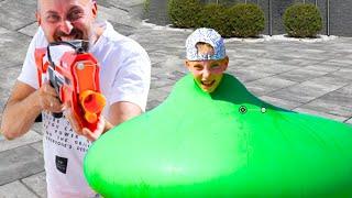 LITTLE boy VS GIANT balloon