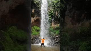 Hidden waterfall near pune #hiddenwaterfall #viral #waterfall #shorts #hiddenplace #shortsfeed