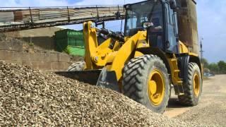 Cat® 910K and 914K Compact Wheel Loaders at Work