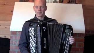 Steps in the bass on the accordion (Øivind Farmen)