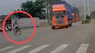 Terrible Truck Accidents Crashes Part 2 | 18+