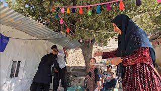 Zainab's return from school: cementing the wall of the hut🫂