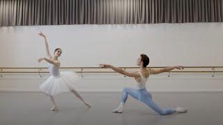 Butterfly Pas de Deux - Amy Ronnfeldt and Charles Dashwood. Choreographed by Lucas Jervies.