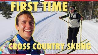 Trying cross-country skiing for the first time!| Visit Norway