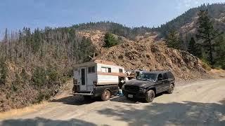 Driving Down A Southern Oregon Road. 4K