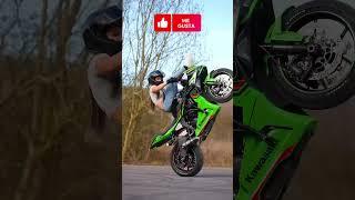 Las 3 Acrobacias en Moto Históricas! ‍ #shorts #motos #superbike #ninja #motogp #motocicleta