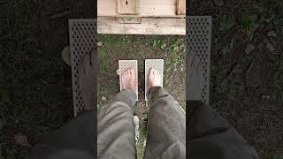 Что дает стояние на гвоздях: польза и вред.