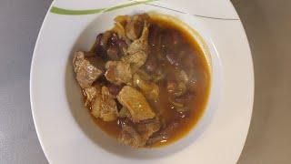 Гуляш с красной фасолью Gulasch mit roten Bohnen