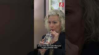 A straw? Nashville singing teacher shares handy tip to get your voice back after a cold