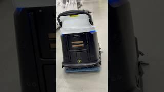 Smart Robot Goes Viral##FunnyRobot  #ViralRobot #