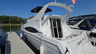 Explore On Water Living in this Well Equipped Live Aboard / Weekend Cruiser. Carver 350 Mariner