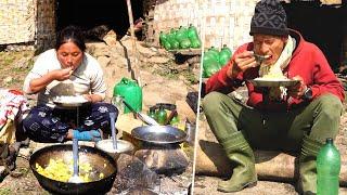 Jina's Open Kitchen || Sanjip Jina enjoying meal outside the shelter