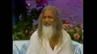 Mahahrishi Mahesh Yogi - Guru of The Beatles - Giggling Guru on The Merv Griffin Show