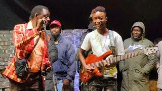 Alick Macheso Akashamisika neBass Guitar rairidzwa nemwana uyu akamuti ridza usamire at Dziva DZ