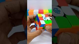 How to solve a 3×3 Rubik's cube for beginner's! #shorts #rubikscube