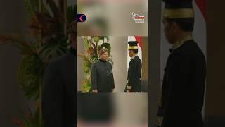 Inilah momen Presiden terpilih Prabowo Subianto menghampiri Presiden Jokowi usai Upacara di IKN.