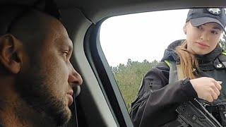 Ще одна, підійшла похизуватись балом, бо більше немає чим. Я вас не зупиняла. Вас зупинив знак)