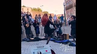 Enthusiastic University "Tuna" Girls in Portugal Dancing and Singing in Porto  【Street Music】