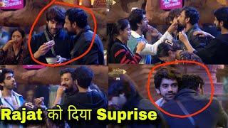 Bigg Boss 18 आधी रात को Rajat Dalal को मिला बड़ा Suprise Vivian Dsena और Avinash ने लगाया गाले