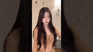 여자가 되.