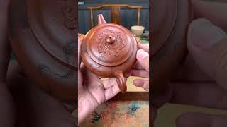 感谢台湾壶友收藏《洛神赋》我本无意惹惊鸿，奈何惊鸿入我心。原矿朱砂配上千年《洛神赋》，真是惊艳，国工余文凭刻绘，刻绘传神。#茶器之美 #紫砂壶 #宜兴紫砂壶 #传统文化 #茶器 #洛神赋 #陶瓷藝術