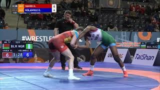1/8 WW - 57 kg: H. VAHER (BLR) v. E. KOLAWOLE (NGR)