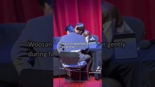 Woosan kissing at fansign thought we wouldn't notice  #ateez #woosan #wooyoung #san